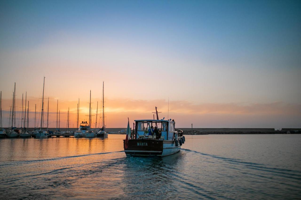 Marta Boat B&B Кастелсардо Екстериор снимка